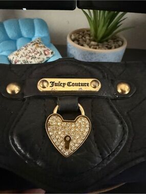 Juicy Couture Black Quilted Leather Wallet / Gold Crystal Heart Lock - Vintage